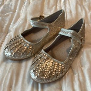 Joyfolie girls size 5 gold Mary jane sequin slippers